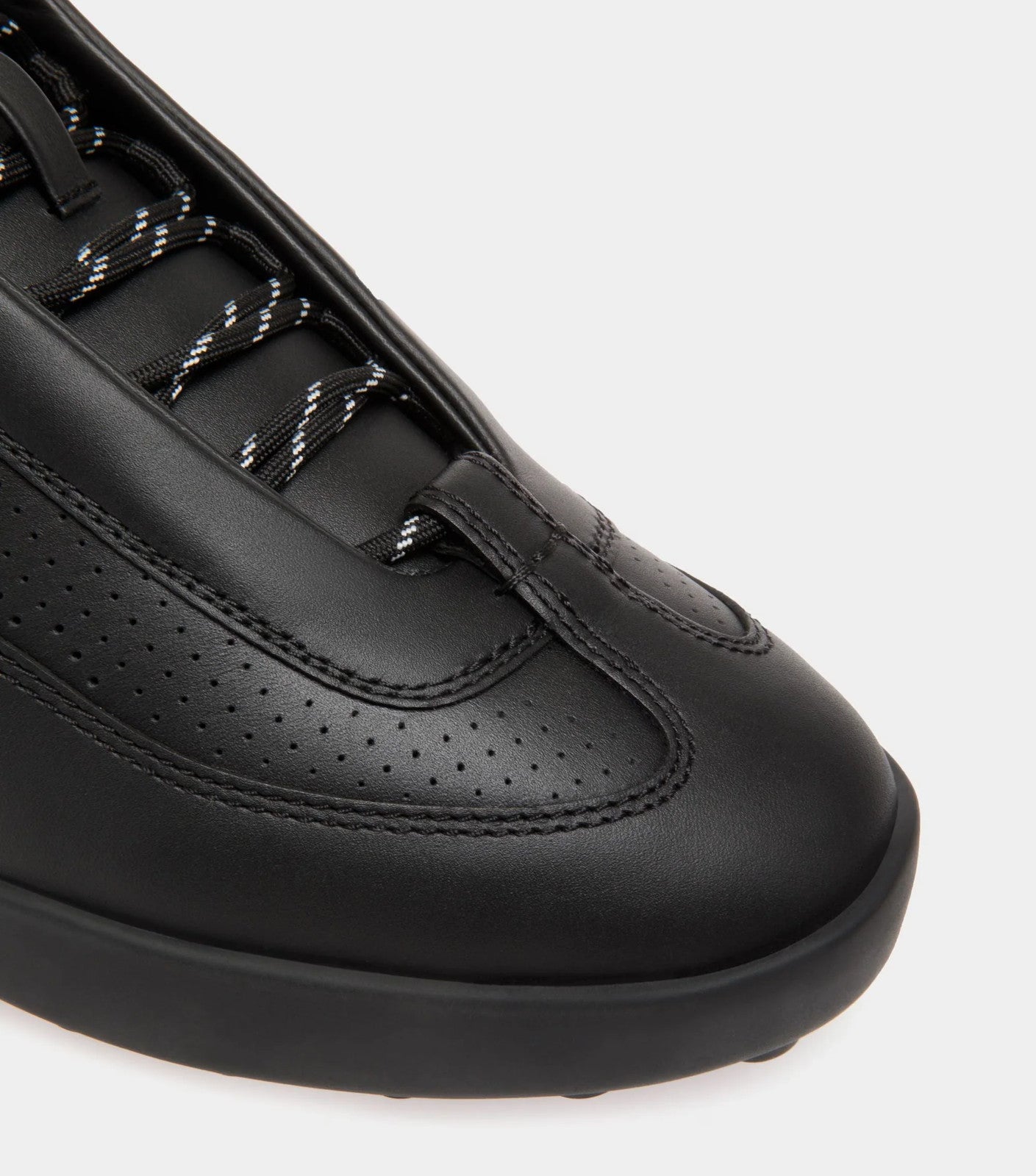 Manto Runner Sneaker